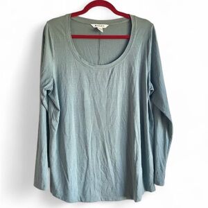 Athleta Sage Green Long Sleeve Top Size M